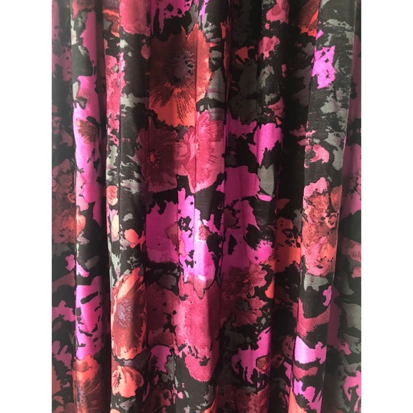 Wet Seal Fuchsia/Red Floral Maxi Dress Small - Picture 3 of 4